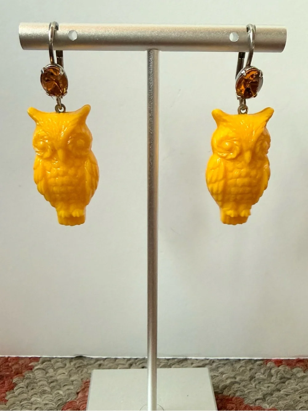 Rare Tarina Tarantino Vintage Owl Yellow Lucite Topaz Crystal Leverback Earrings